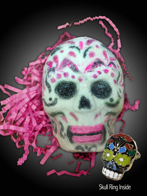 SpaGlo Sugar Skull Bath Bomb with Ring Inside